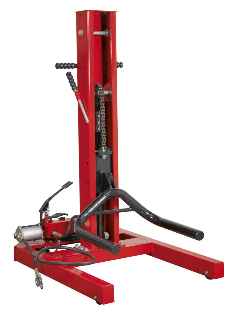 Sealey Air/Hydraulic Vehicle Lift with Foot Pedal 1.5 Tonne AVR1500FP