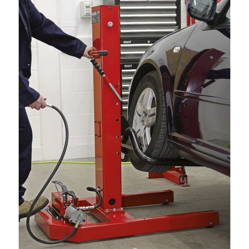 Sealey Air/Hydraulic Vehicle Lift with Foot Pedal 1.5 Tonne AVR1500FP