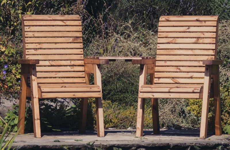 2 SEATER BENCH LOVE SEAT & TABLE GARDEN FURNITURE WOODEN SWEDISH REDWOOD VS104