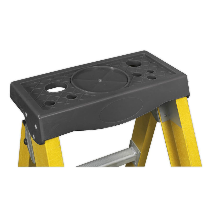 Sealey Fibreglass Step Ladder 4-Tread - BS EN 131 FSL5