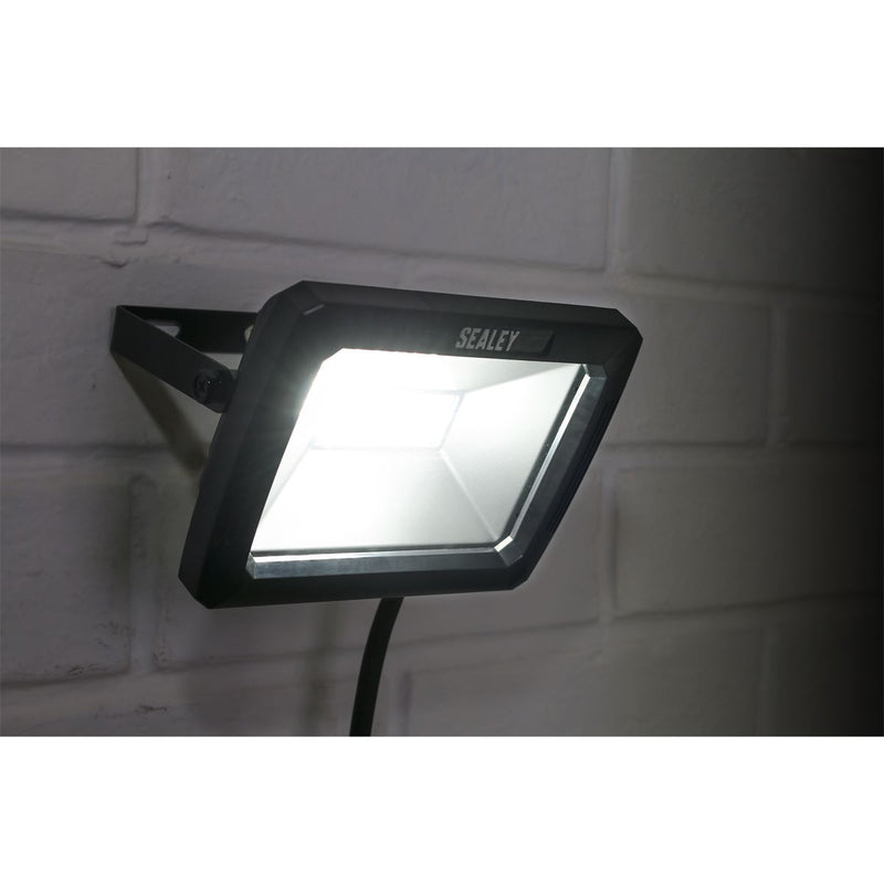 Sealey LED080 Floodlight with Wall Bracket 10W SMD LED 230V