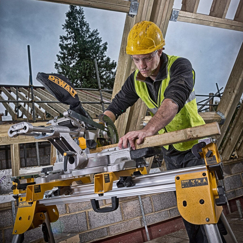 Dewalt Dewalt DCS365M2 18V XR 184mm Sliding Mitre Saw with XPS (2 x 4.0Ah Batteries) DCS365M2-GB