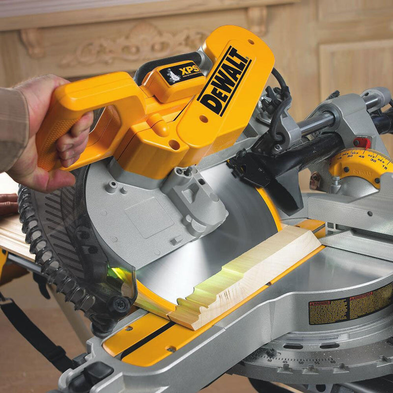 Dewalt Dewalt DWS780 305mm Double Bevel Sliding Compound Mitre Saw with XPS (240V) DWS780-GB