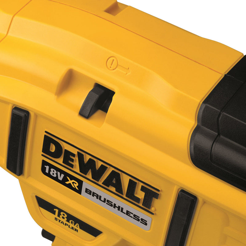 Dewalt Dewalt DCN681N 18V XR Brushless 18Ga Narrow Crown Stapler (Body Only) DCN681N