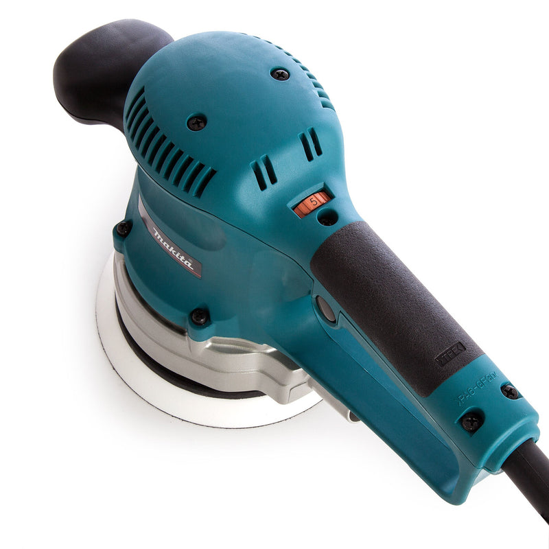 Makita Makita BO6030 6 inch/150mm Random Orbital Sander with 53 Accessories (240V) BO6030JX1/2