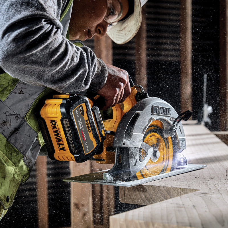 Dewalt Dewalt DCS573T1 18V XR 190mm Circular Saw with FlexVolt Advantage in TSTAK (1 x 6.0Ah Battery) DCS573T1-GB