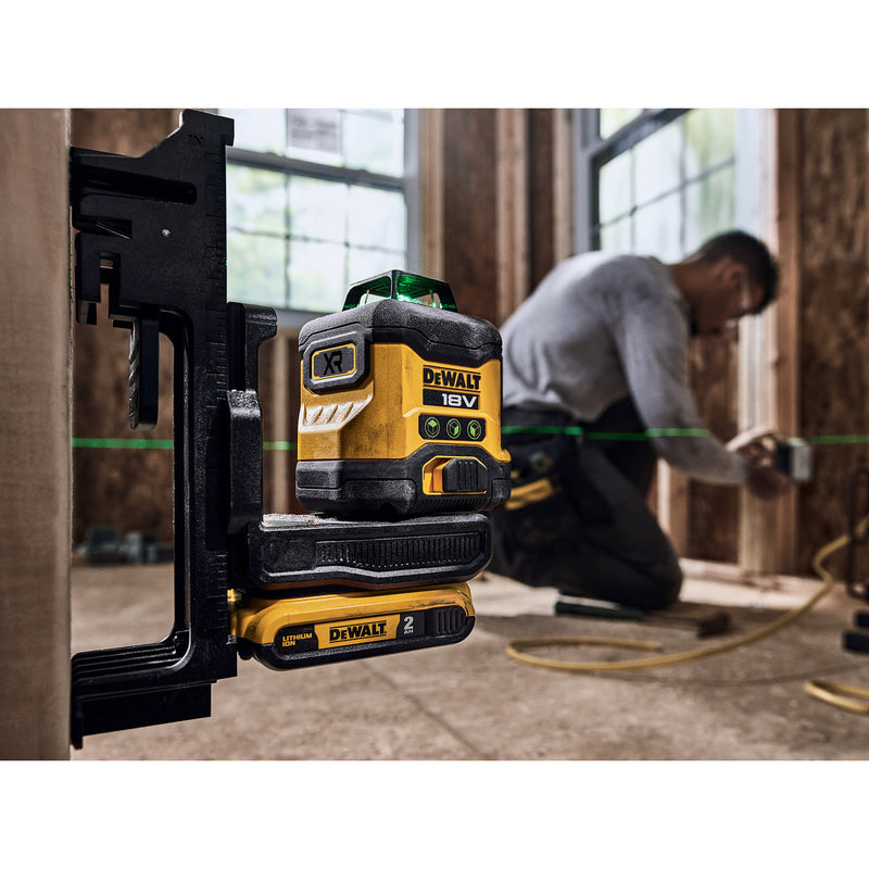 Dewalt Dewalt DCLE34031N 18V XR Compact 3 x 360 Green Laser (Body Only) DCLE34031N-XJ