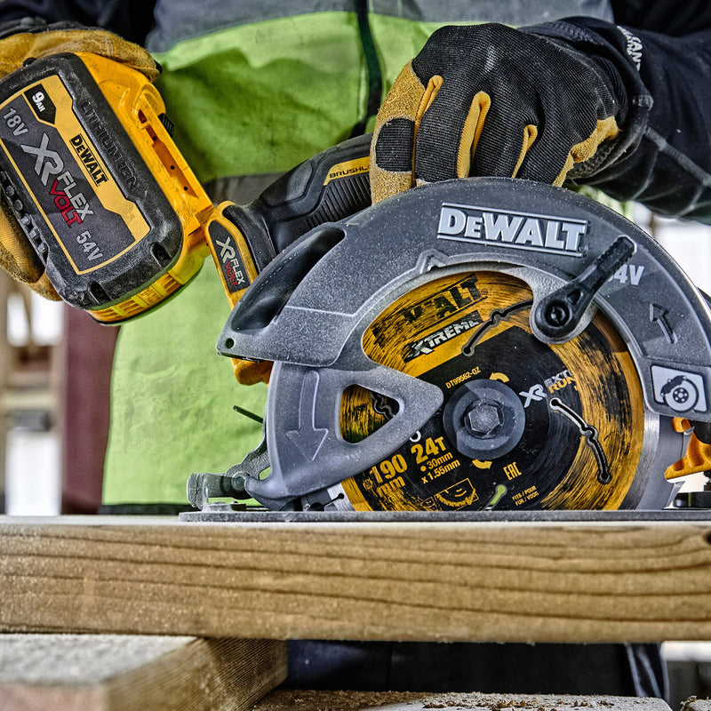 Dewalt Dewalt DCS578NT 54V XR FlexVolt 190mm Brushless Circular Saw (Body Only) in TSTAK Box DCS578NT-GB