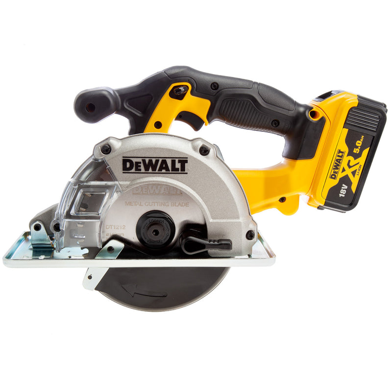 Dewalt Dewalt DCS373P2 18V XR 140mm Metal Cutting Circular Saw (2 x 5.0Ah Batteries) in TSTAK Box DCS373P2-GB