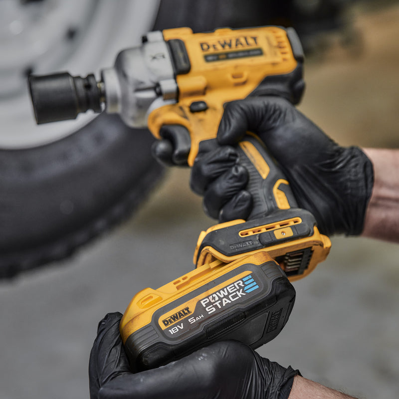 Dewalt Dewalt DCF891H2T 18V XR Brushless 1/2" Hog Ring Impact Wrench (2 x Powerstack Batteries) DCF891H2T-GB